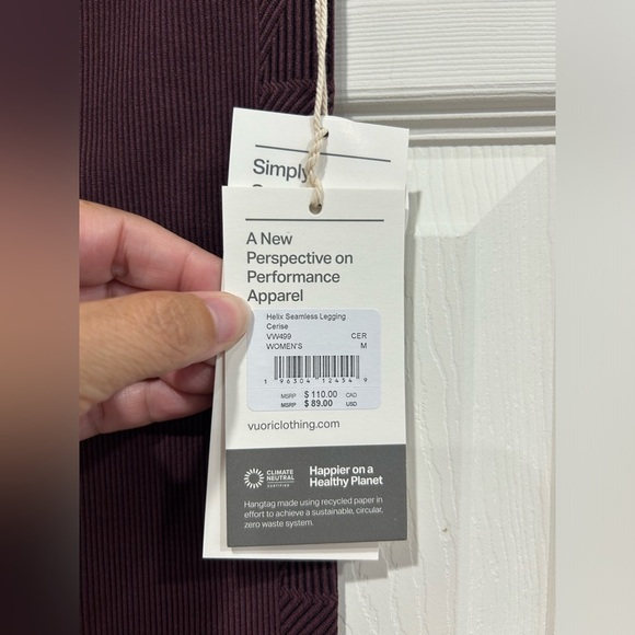 Vuori Women's Medium Helix Seamless Legging Maroon NWT 7/8 Length High Rise - Picture 5 of 8